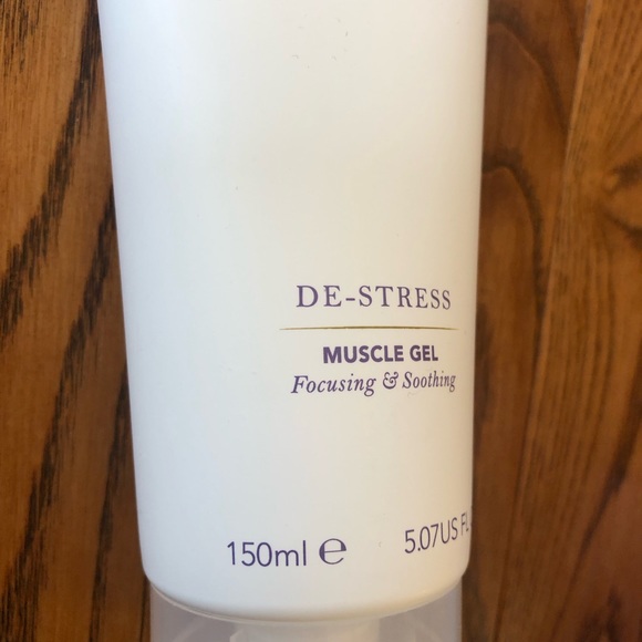 Aromatherapy Associates London De-stress Muscle Gel 150ml new no box - Picture 2 of 4